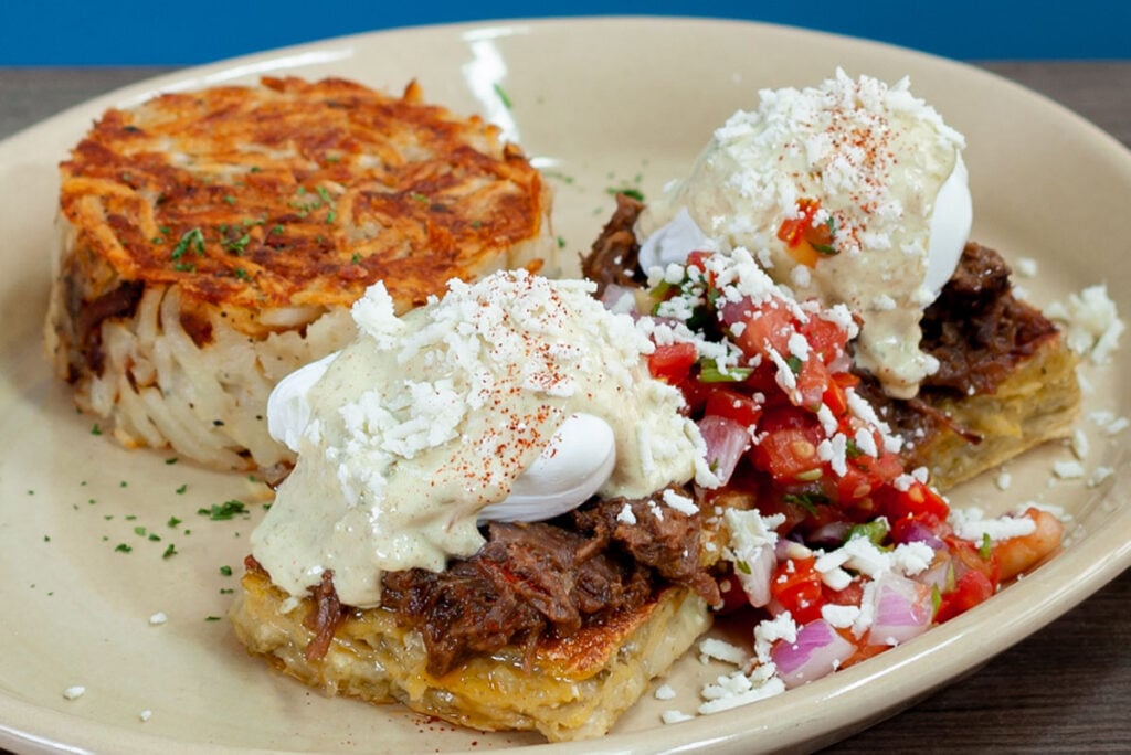 Barbacoa Chile Verde Benedict